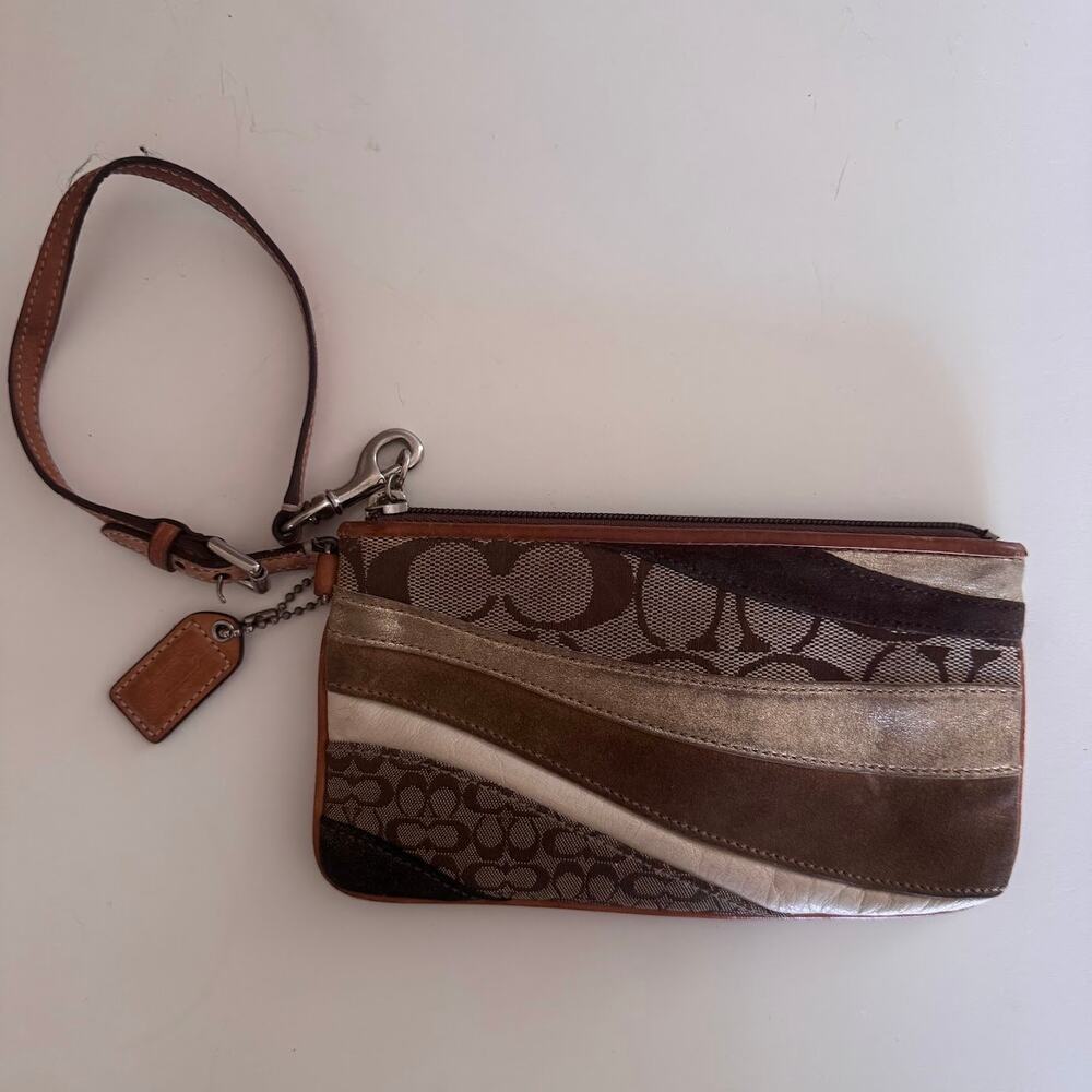 Coach Vintage Y2K Wave Patchwork Brown Tan Signature Metallic Wristlet Clutch - Picture 8 of 8